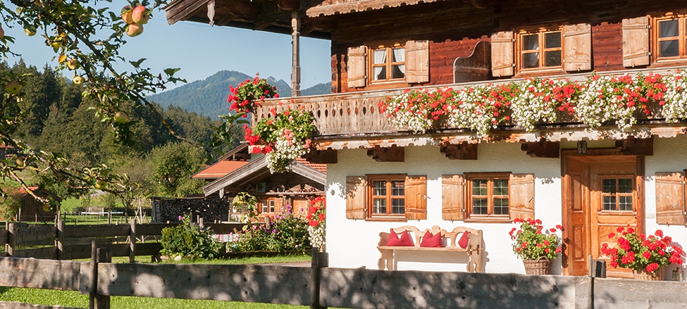 Garten mit Hütte Festlhof in Rottach-Egern am Tegernsee